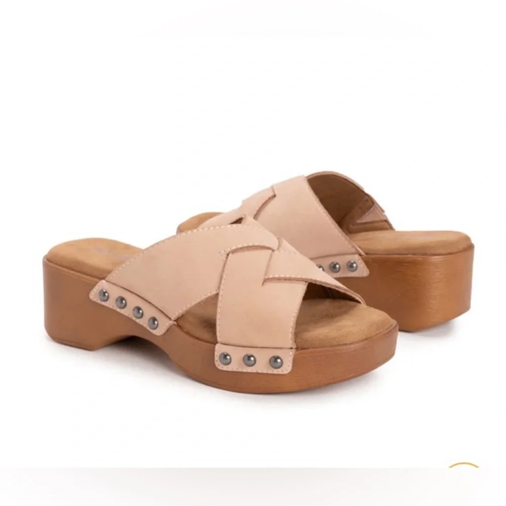 Muk Luks, Open-Toe Slip-On Sandals, Cadence Sandals, Size: 8 - Picture 1 of 13